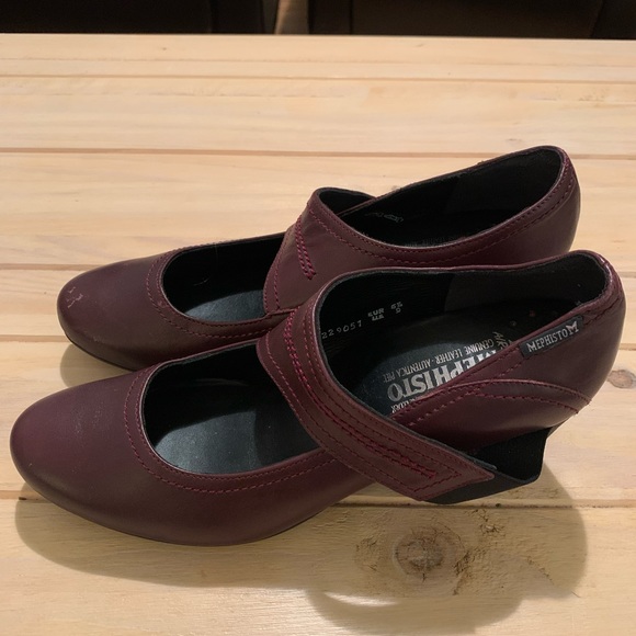 Heels - Mephisto - Maroon - Picture 2 of 5